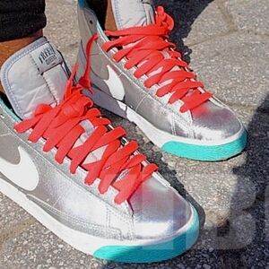 NIKE BLAZER HIGH “FREEZE QUEENS” SILVER/TURQUOISE SIZE 10